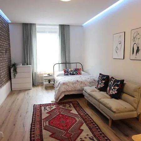 Cozy-city-central Dusseldorf