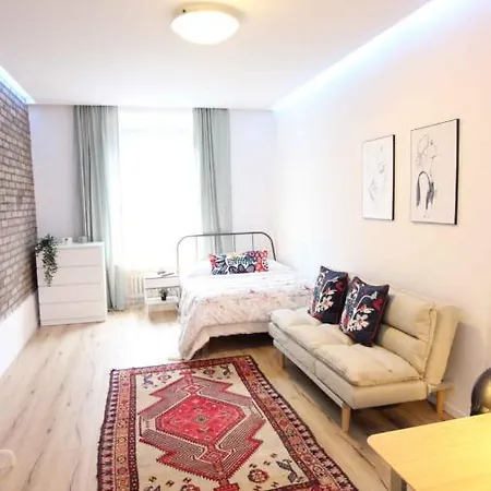 Cozy-city-central Apartment